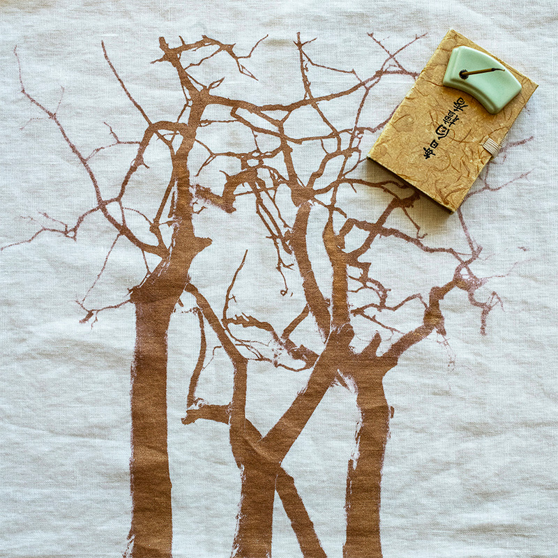 Camino árbol lino metal